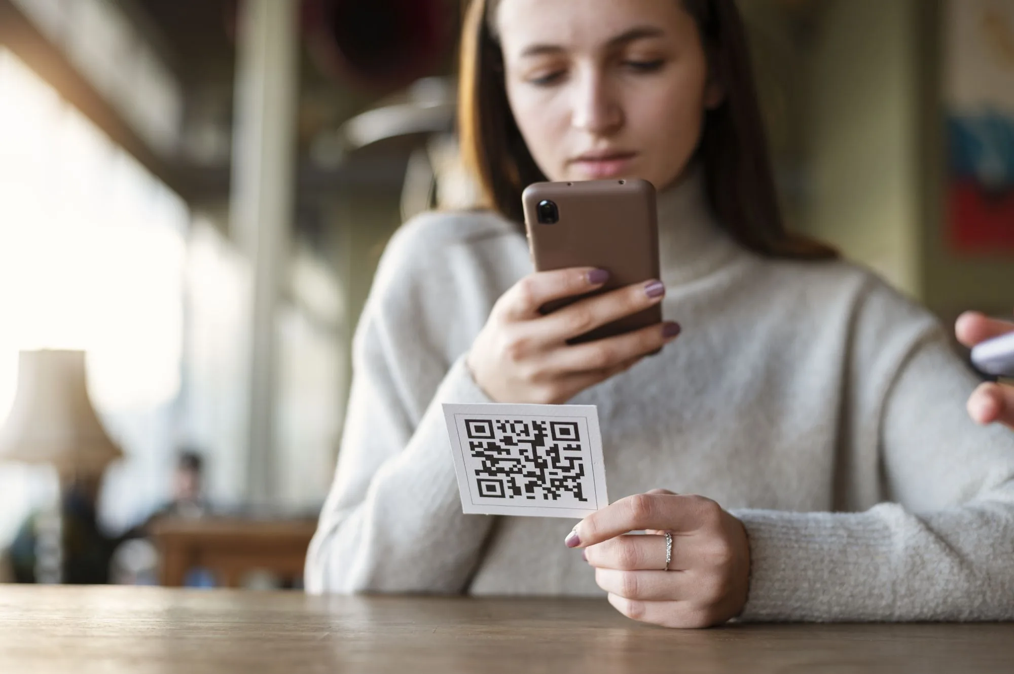 Почему магазину выгодно предлагать оплату по QR-коду? — ЮК «Давыдов и Партнеры»
