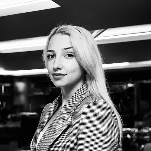 Бец Александра Александровна, ведущий специалист юридической компании «Давыдов и Партнеры». 100% выигранных дел