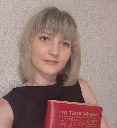 Чеснокова Алена Витальевна, ведущий специалист юридической компании «Давыдов и Партнеры». 100% выигранных дел